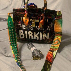 VIBRANT ANCA BARBU BLACK STANDOUT PURSE